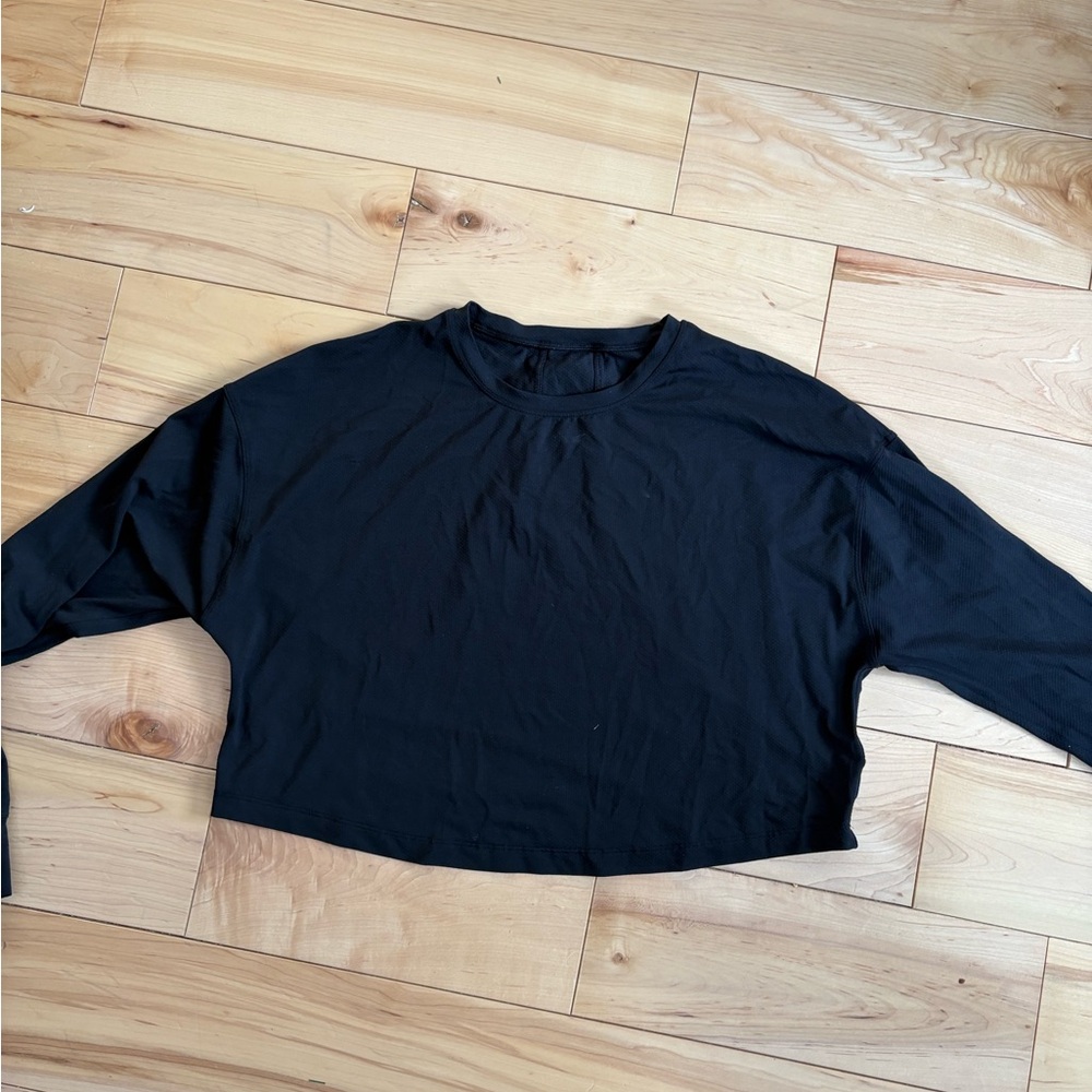 lululemon athletica Black Long Sleeve Crop Top